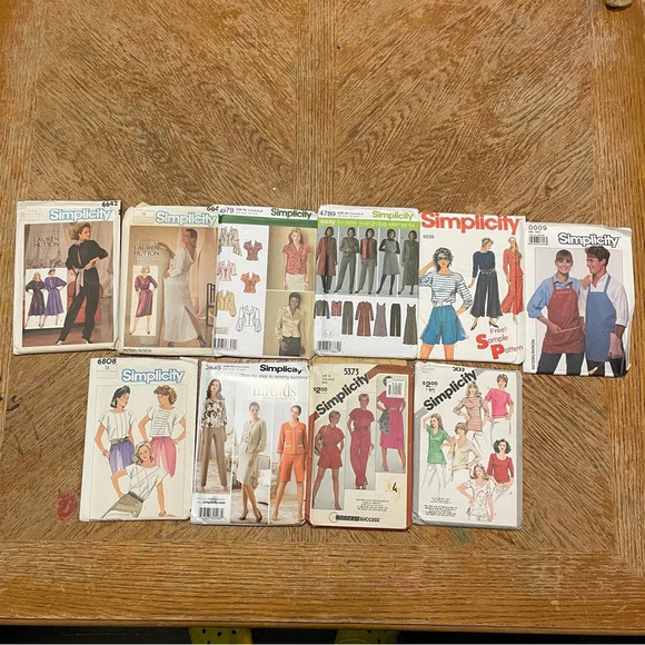 Lot Of 10 Vintage Simplicity Sewing Patterns Womens And Mens Clothing. - Picture 1 of 8